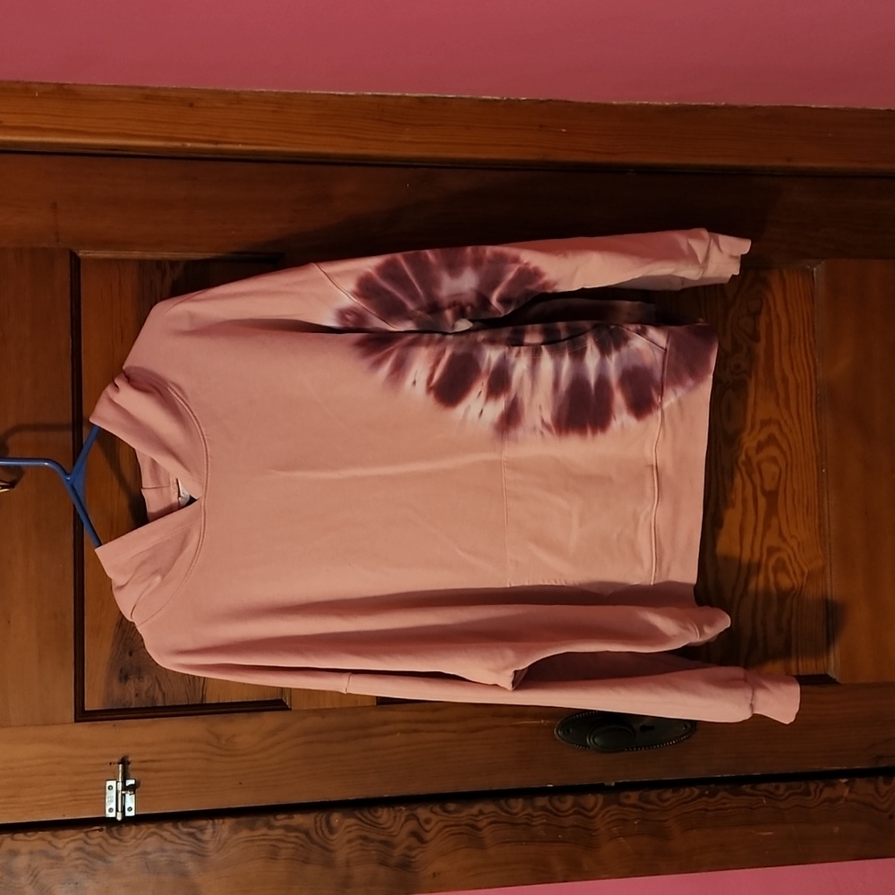 Woman's Time and Tru Pink Tie Dye Hoodie. Size XL